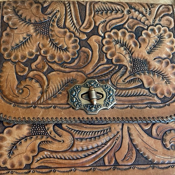 Vintage tooled Mexican leather irises saddle leather bag purse - Picture 2 of 12